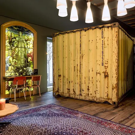 Graace House *